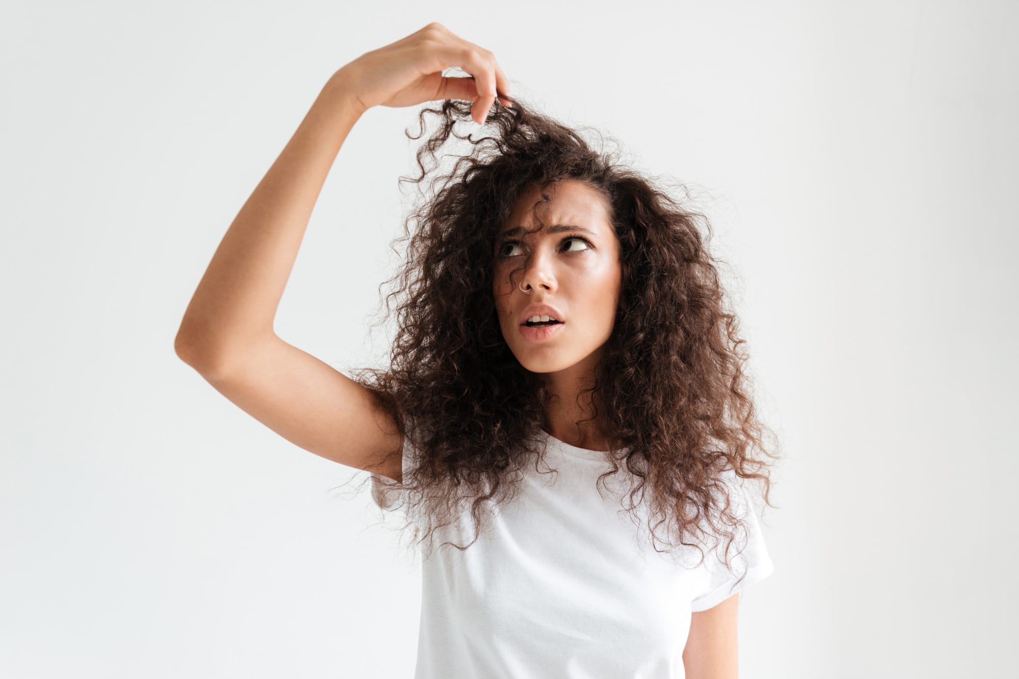Solution pour réparer et sublimer des cheveux abîmés après une coloration