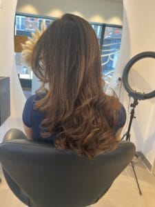 Marron Cuivré doux et lumineux – nuance personnalisée par La Maison du Coloriste Lille