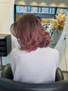 Coloration rose métallisé – effet nacré et brillance miroir à Lille