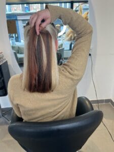 femme cheveux calicot