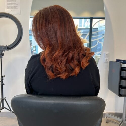 Après rattrapage couleur : ton corrigé et résultat uniforme chez un coiffeur Lille expert