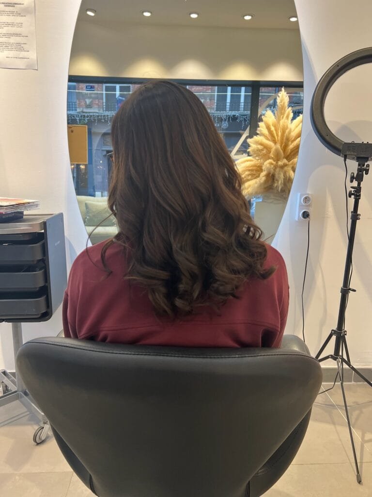 Après couverture cheveux blancs : rendu naturel et élégant par votre coiffeur Lille centre