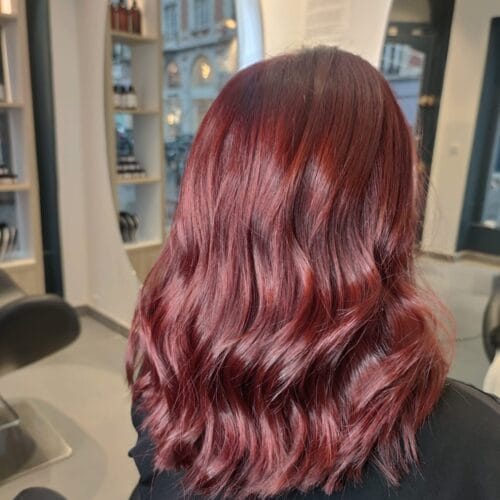 Après balayage fondu rouge : résultat naturel et lumineux chez votre coiffeur Lille centre