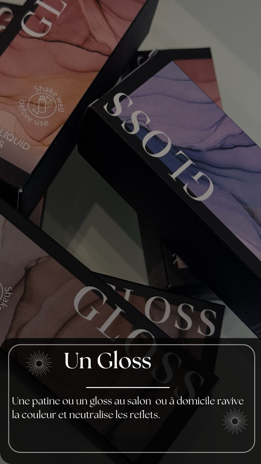 Gloss capillaire utilisé en salon de coiffure à Lille pour raviver un blond, neutraliser les reflets et redonner de la brillance après un balayage.